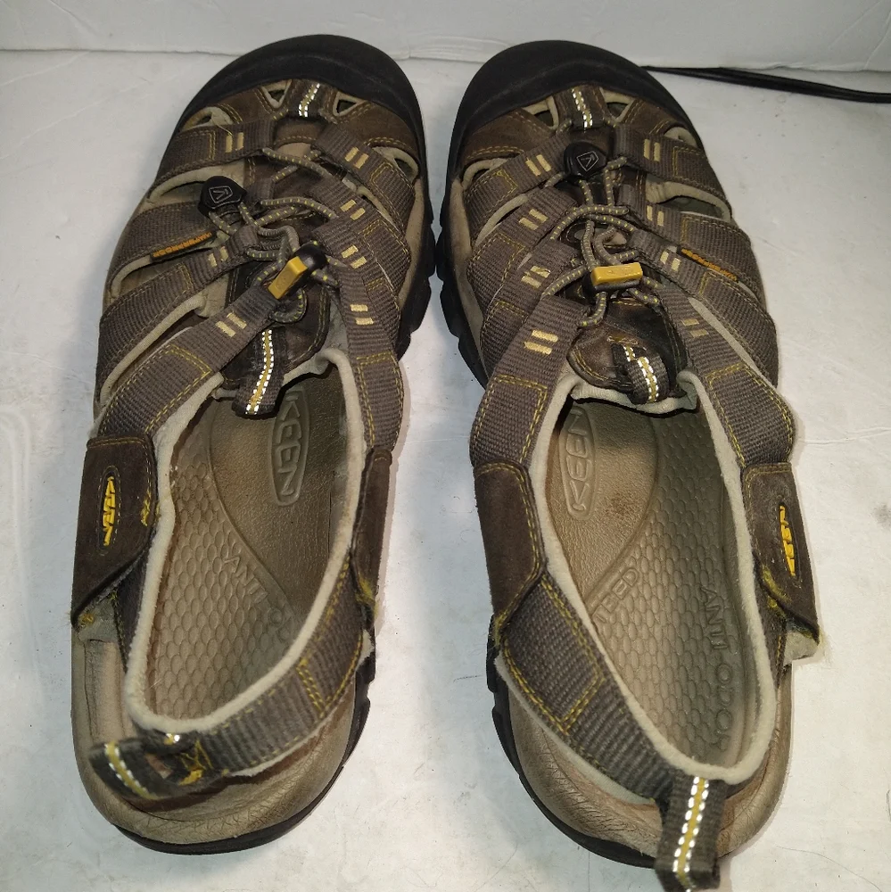 Keen Newport H2 Brown Drawstring Hiking Sandals Men's sz 13